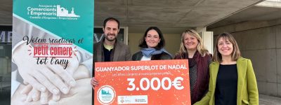 Super Lote de Navidad, entrega del cheque de 3.000€ al ganador