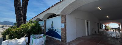 Empiezan las obras del nuevo punto de información turística y espacio inmersivo en el edificio Girasol de Empuriabrava.