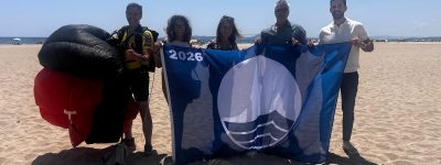 Vuelven a ondear las banderas en la playa de Empuriabrava